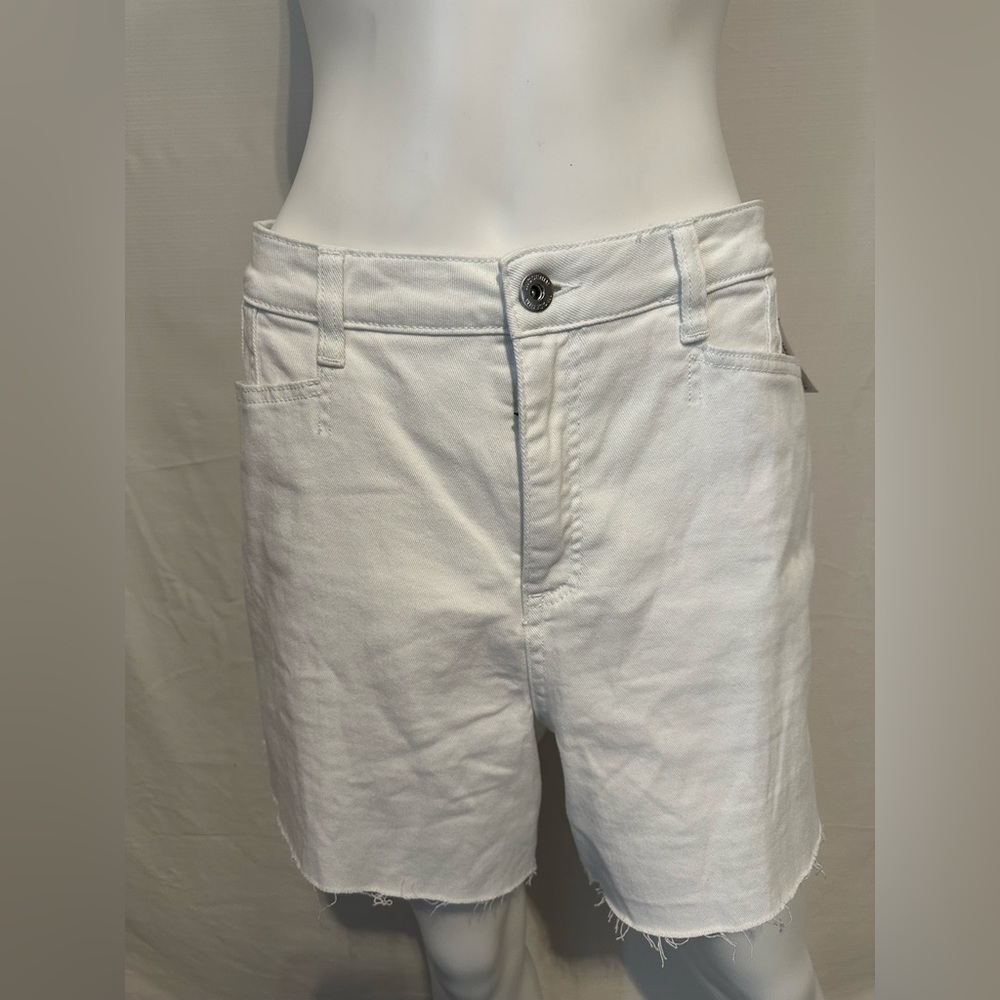 I.N.C. INTERNATIONAL CONCEPTS Women's High-Rise Denim Shorts- NWT Size 14